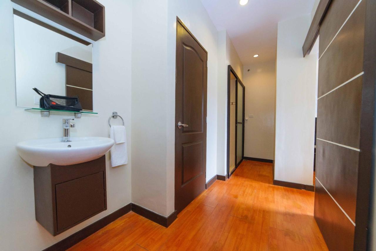 Reddoorz Premium @ Sta Rosa Tagaytay Road Otel Silang Dış mekan fotoğraf