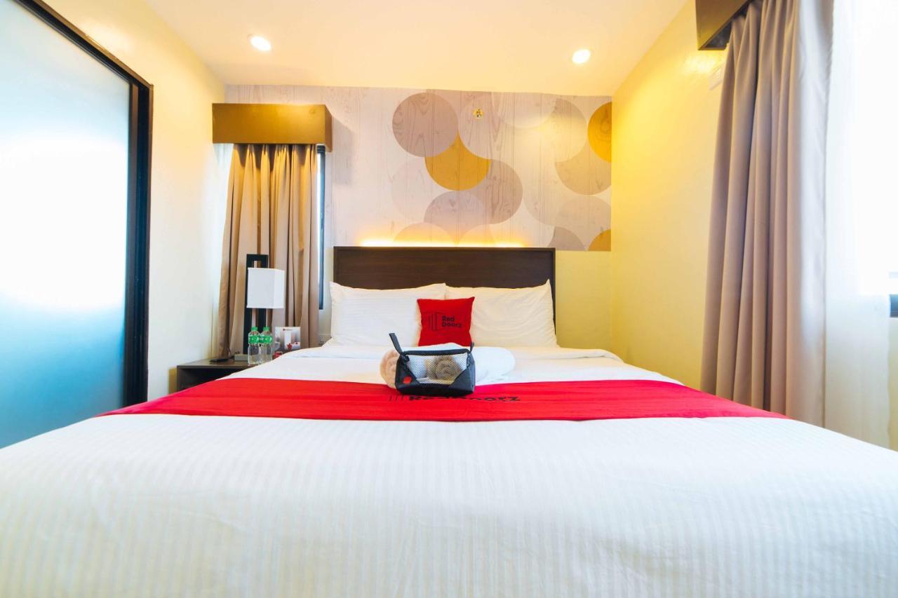Reddoorz Premium @ Sta Rosa Tagaytay Road Otel Silang Dış mekan fotoğraf