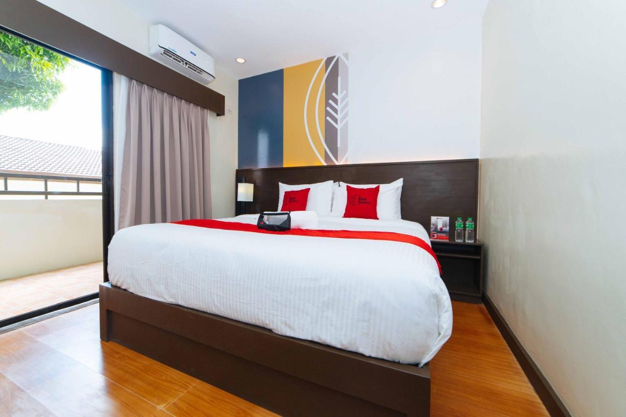 Reddoorz Premium @ Sta Rosa Tagaytay Road Otel Silang Dış mekan fotoğraf