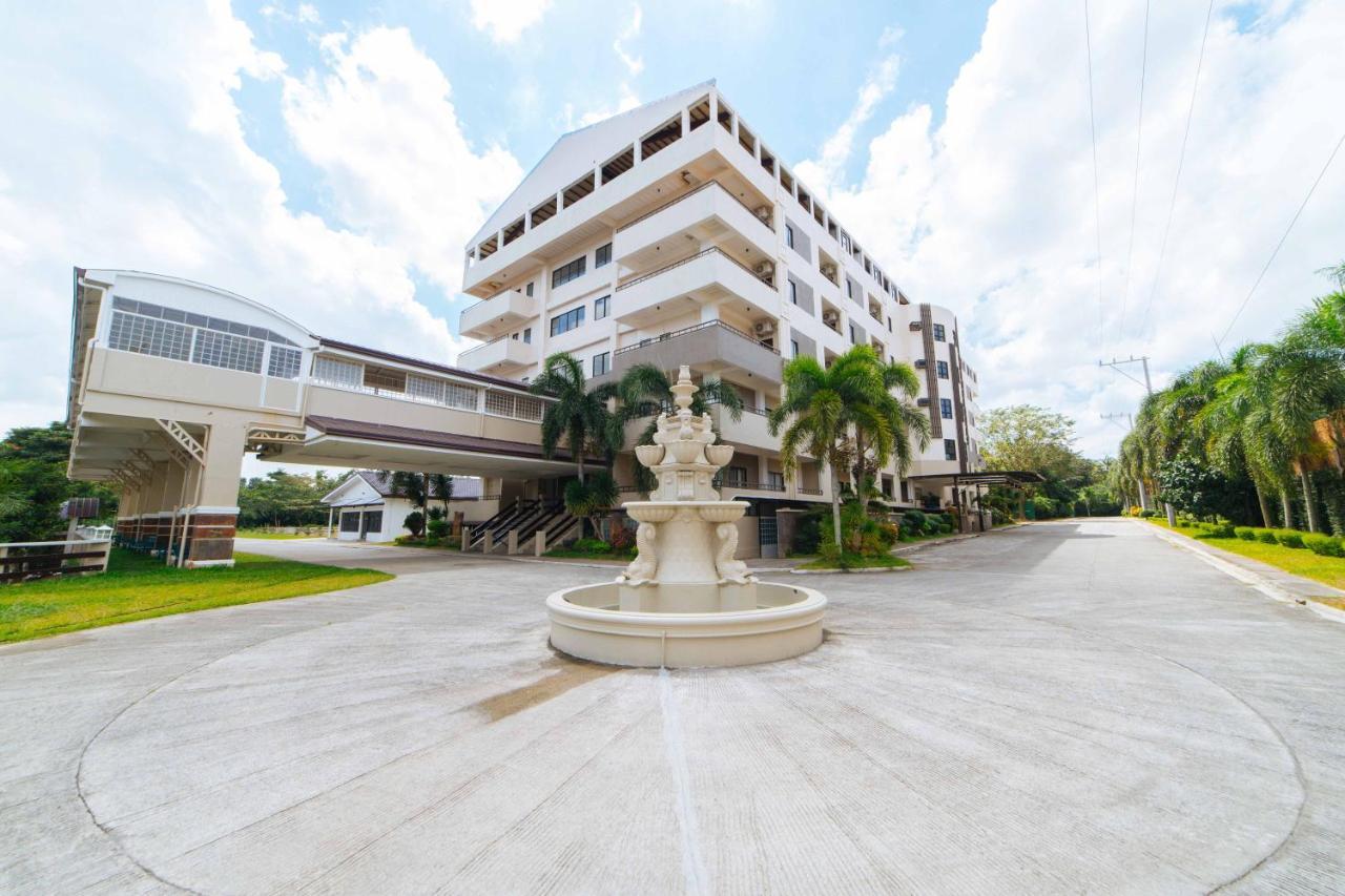 Reddoorz Premium @ Sta Rosa Tagaytay Road Otel Silang Dış mekan fotoğraf