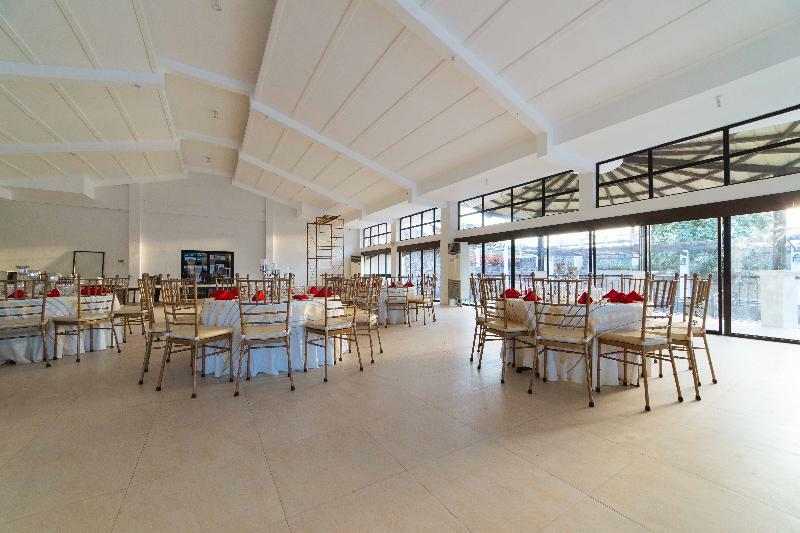 Reddoorz Premium @ Sta Rosa Tagaytay Road Otel Silang Dış mekan fotoğraf