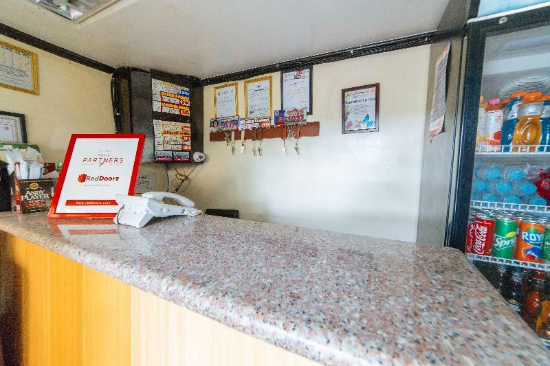 Reddoorz Premium @ Sta Rosa Tagaytay Road Otel Silang Dış mekan fotoğraf