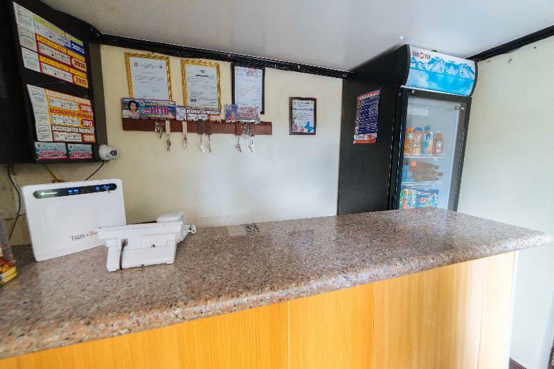 Reddoorz Premium @ Sta Rosa Tagaytay Road Otel Silang Dış mekan fotoğraf