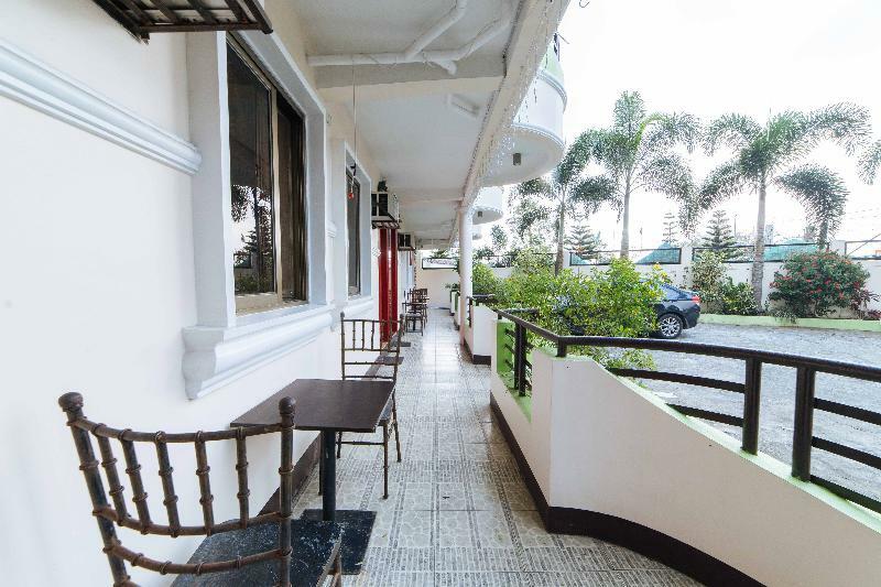 Reddoorz Premium @ Sta Rosa Tagaytay Road Otel Silang Dış mekan fotoğraf