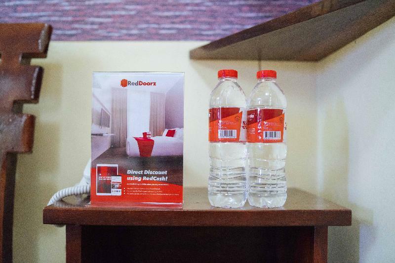 Reddoorz Premium @ Sta Rosa Tagaytay Road Otel Silang Dış mekan fotoğraf